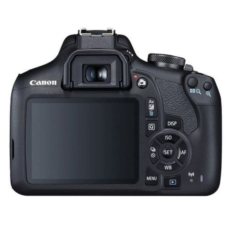 Canon EOS 2000D Kit (EF-S 18-55mm IS II Lens)